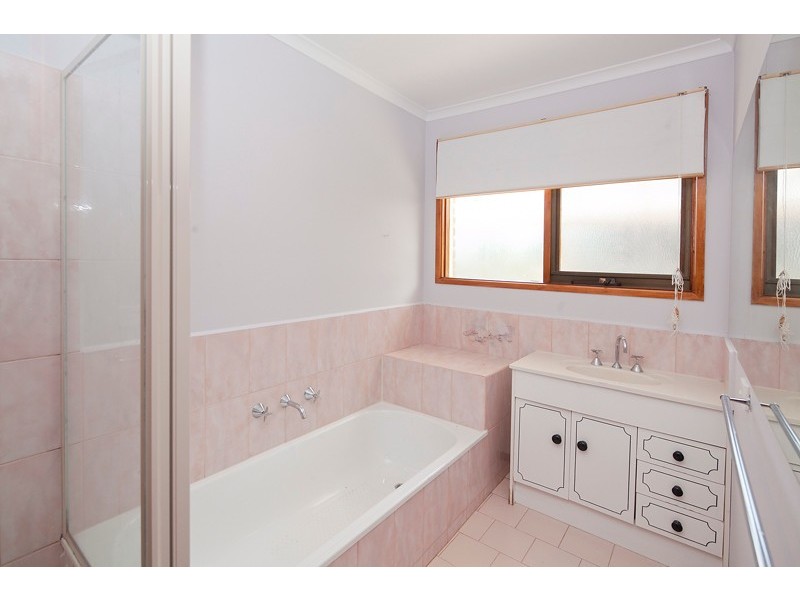 14 Tamarisk Road, Narre Warren VIC 3805