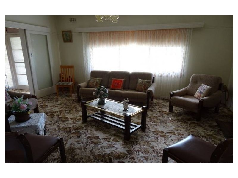 4 Masters St, Dandenong VIC 3175