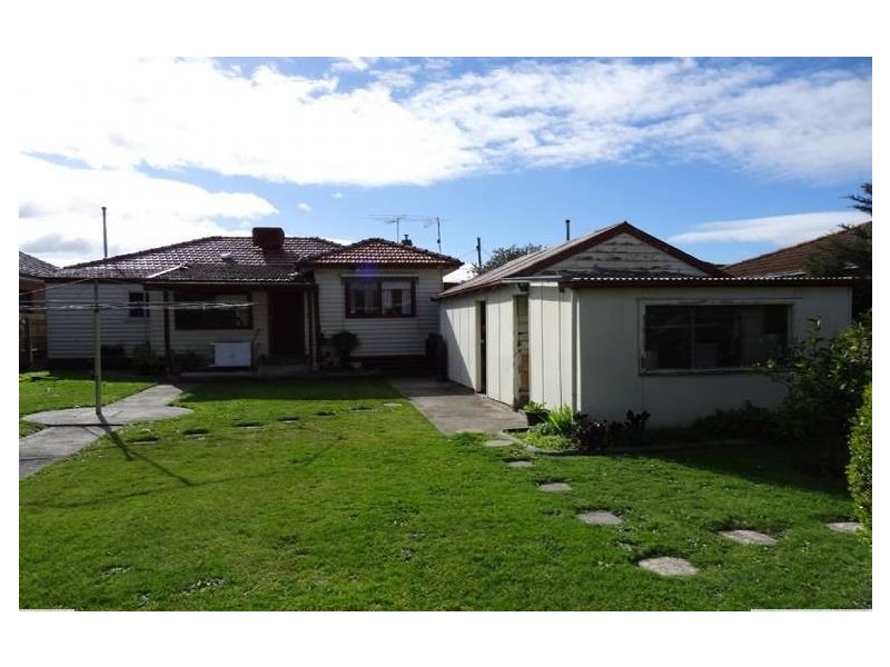 4 Masters St, Dandenong VIC 3175