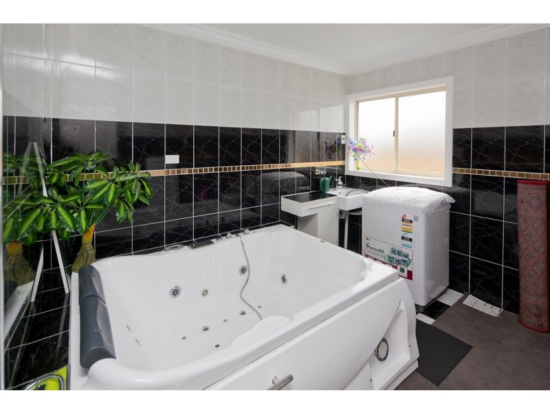 9 Messina Place, Narre Warren South VIC 3805