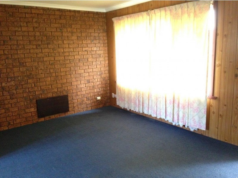 4/18 Canberra Ave, Dandenong VIC 3175