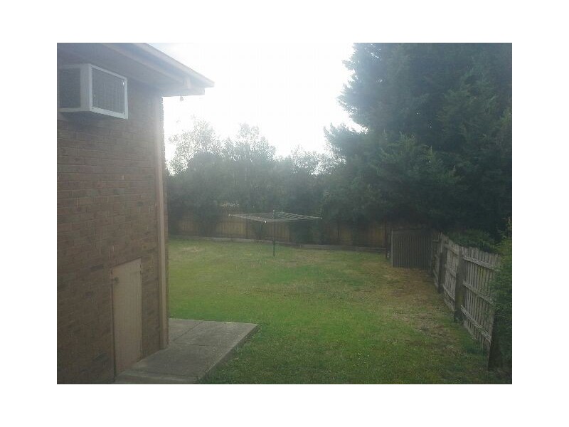 54 Strathavan Drive, Berwick VIC 3806