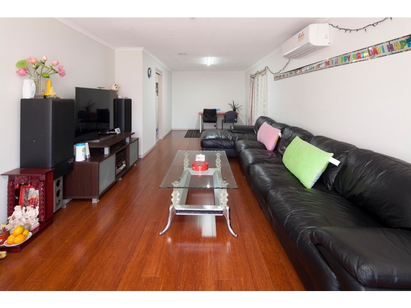 34 Kerrison Drive, Hampton Park VIC 3976