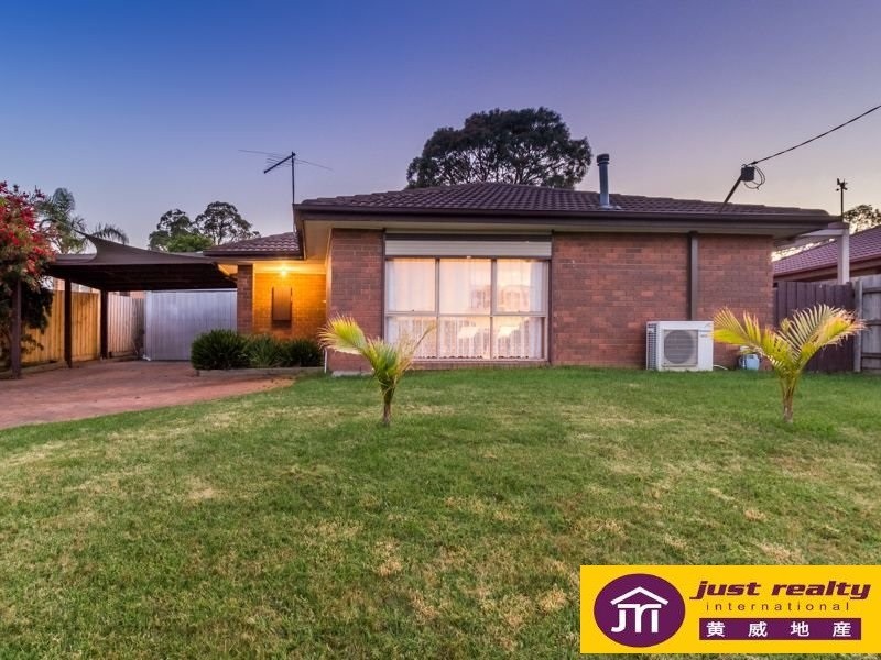 8 Cody Ave, Hampton Park VIC 3976