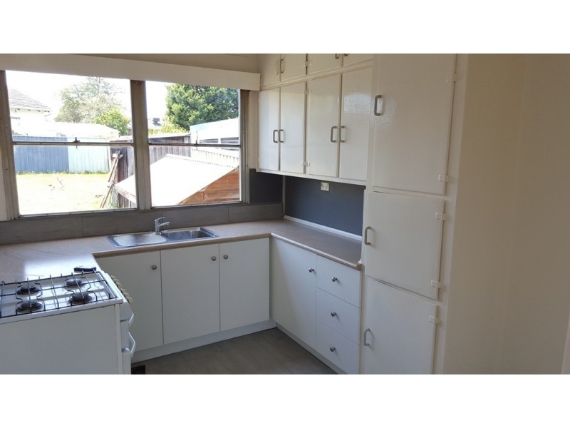 8 Boobyalla Street, Doveton VIC 3177