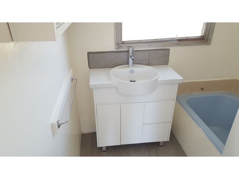 8 Boobyalla Street, Doveton VIC 3177