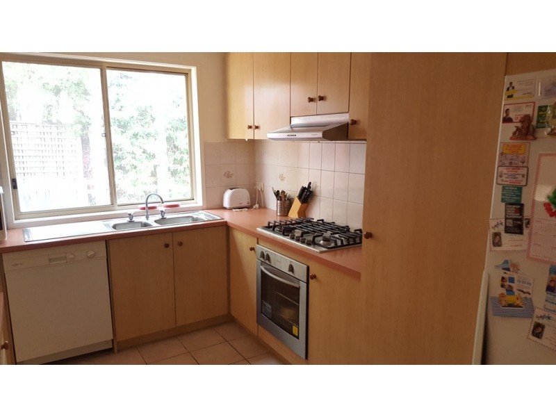 74 Lake View Drive, Narre Warren South VIC 3805