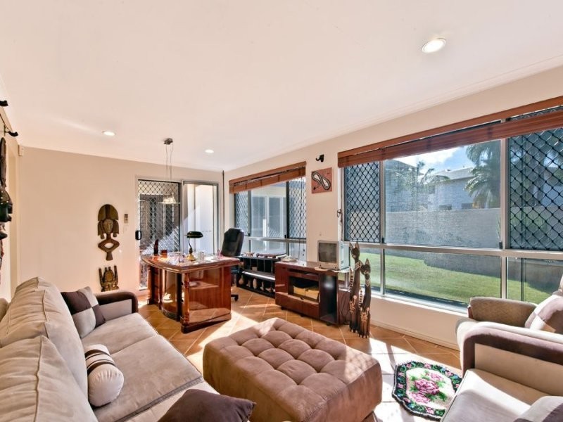 Broadbeach Waters QLD 4218