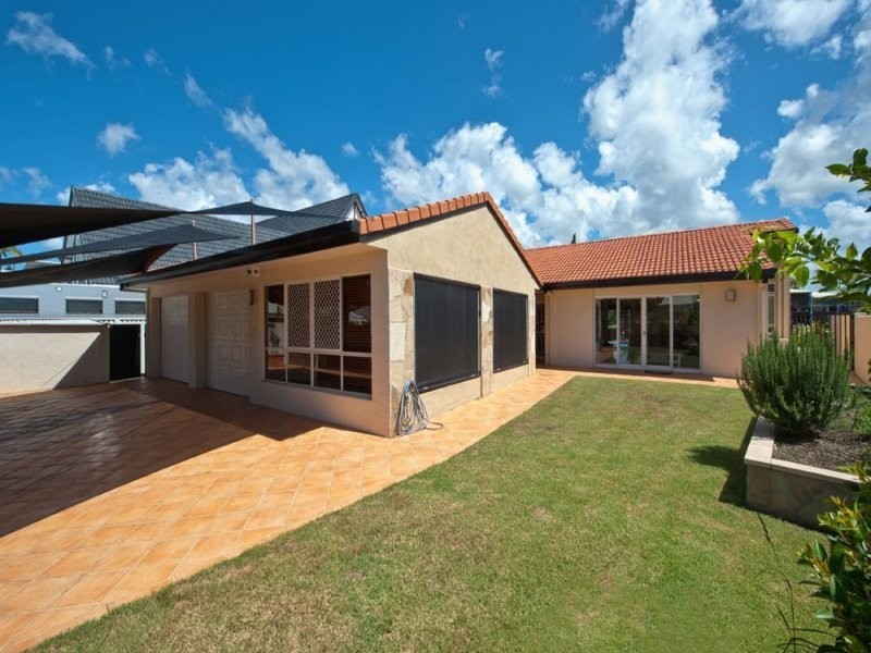 Broadbeach Waters QLD 4218