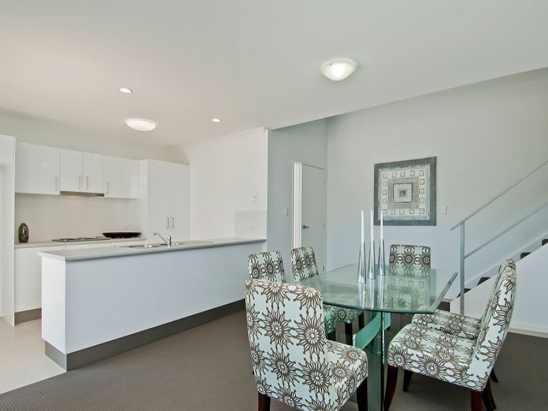 Pacific Pines QLD 4211