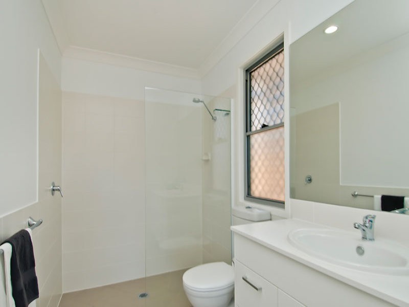 Pacific Pines QLD 4211
