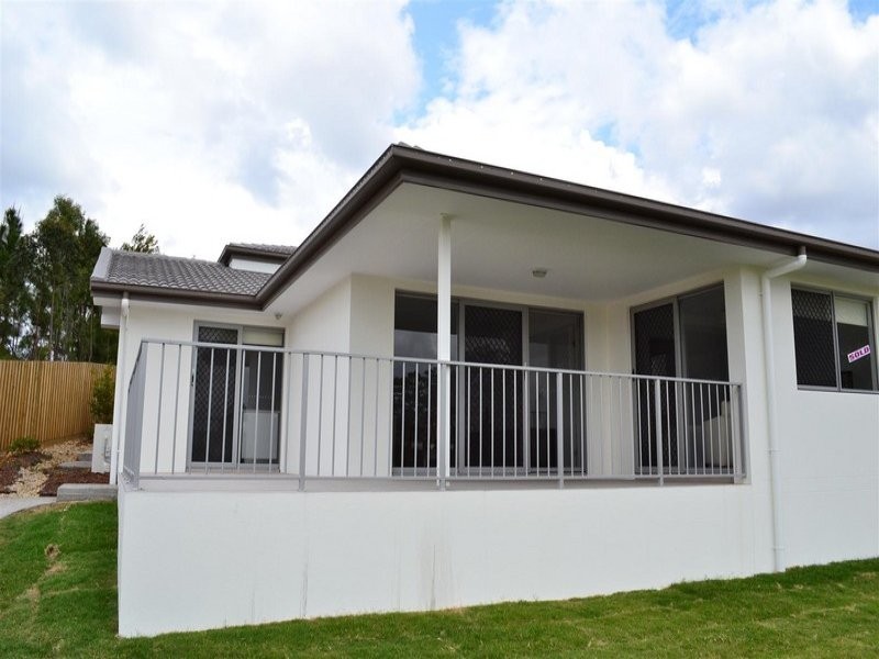 1 McAuley Crescent, Pacific Pines QLD 4211