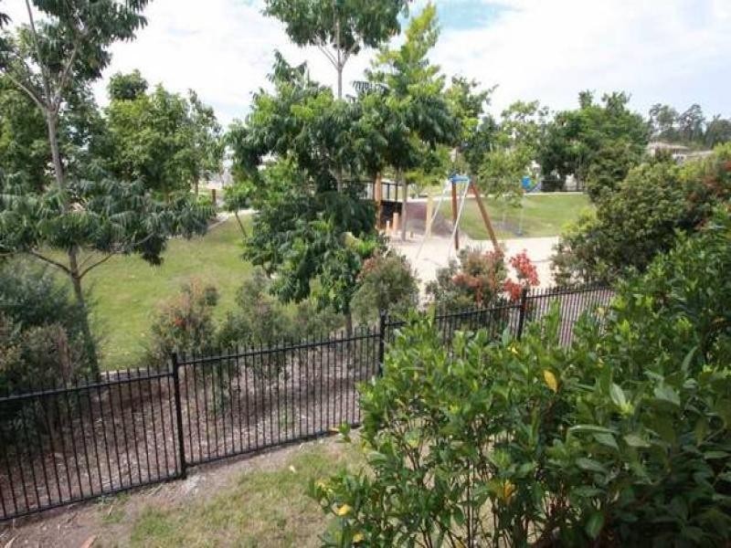 4 Twynam Mews, Pacific Pines QLD 4211