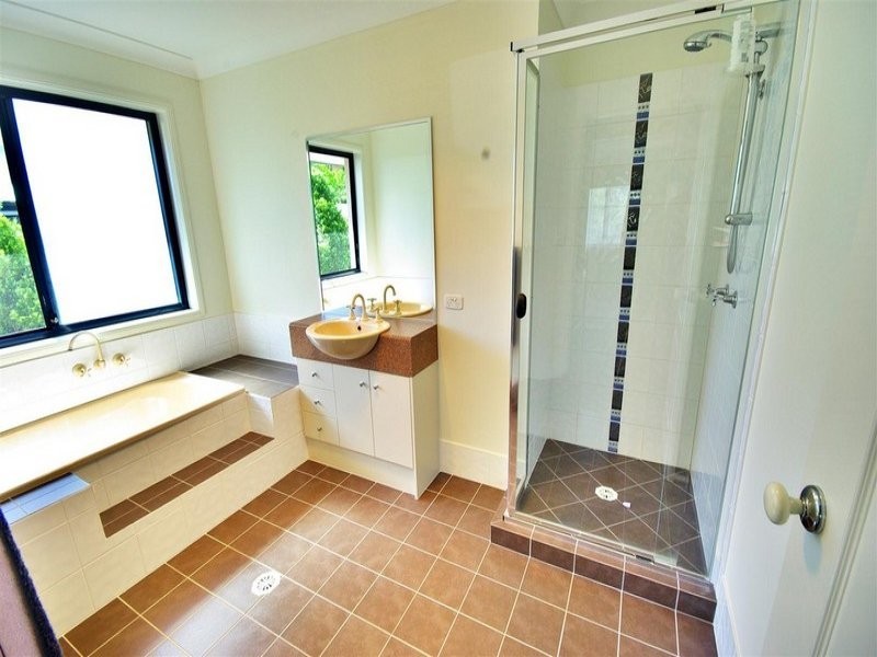 Pacific Pines QLD 4211