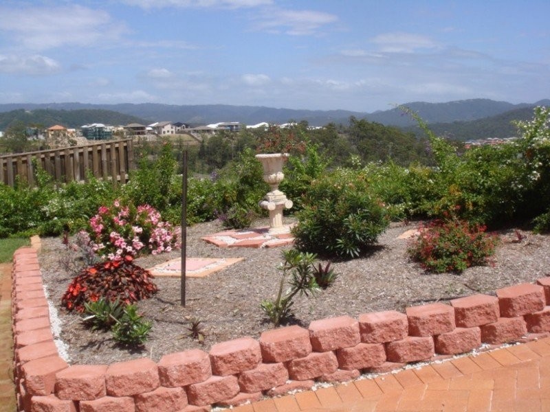 Pacific Pines QLD 4211