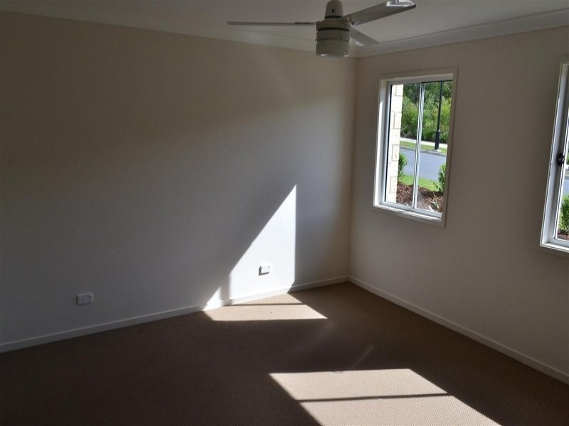 1/20 Aldgate Crescent, Pacific Pines QLD 4211