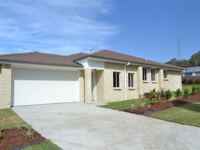 2/20 Aldgate Crescent, Pacific Pines QLD 4211
