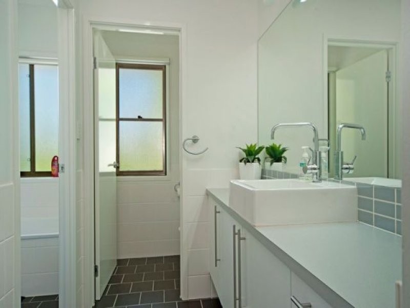 35 Mellum Circuit, Pacific Pines QLD 4211