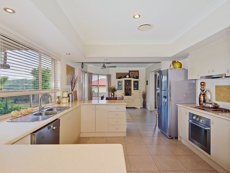 84 Salvado Drive, Pacific Pines QLD 4211