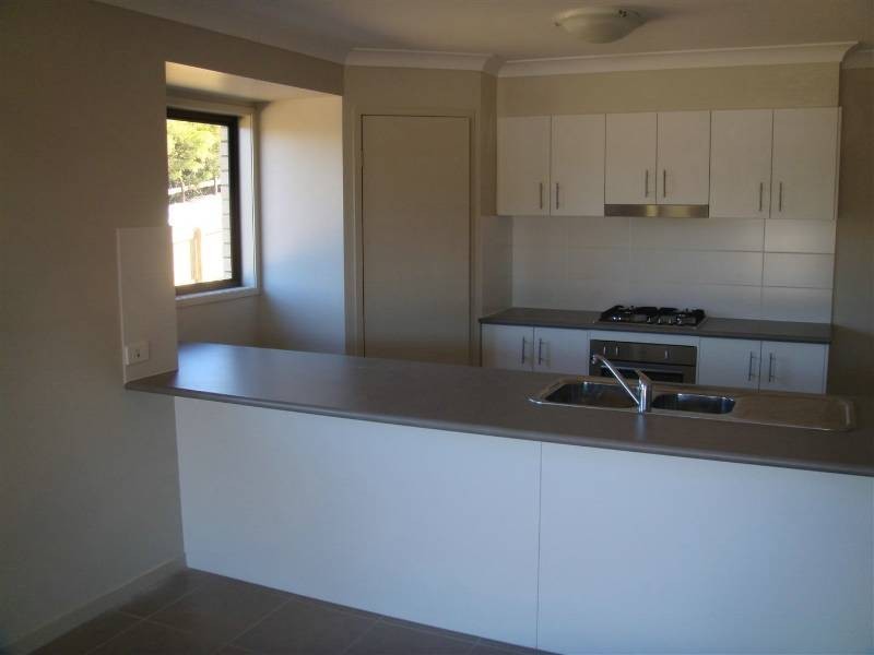 35 Fortescue Street, Pacific Pines QLD 4211