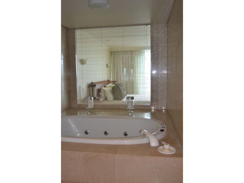 B9-3/75 Brighton Parade, Southport QLD 4215