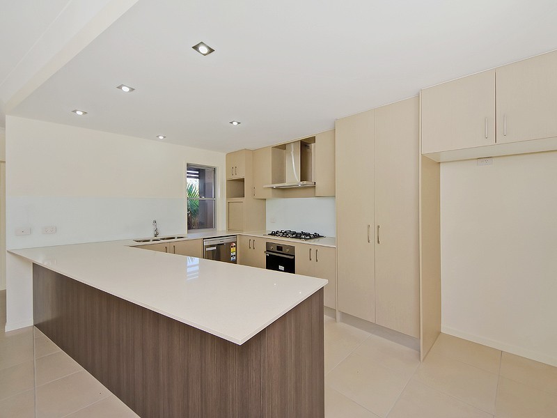 4 Limmen Street, Pimpama QLD 4209