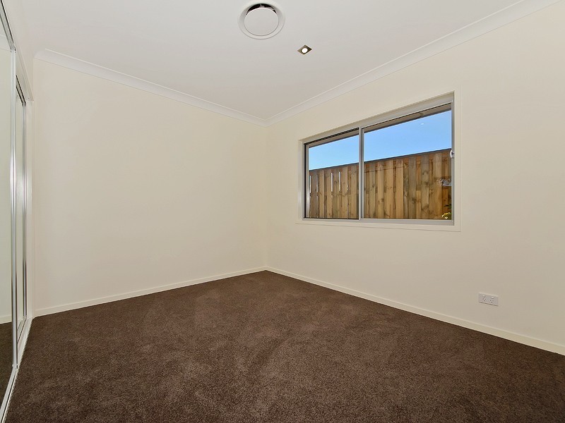 4 Limmen Street, Pimpama QLD 4209