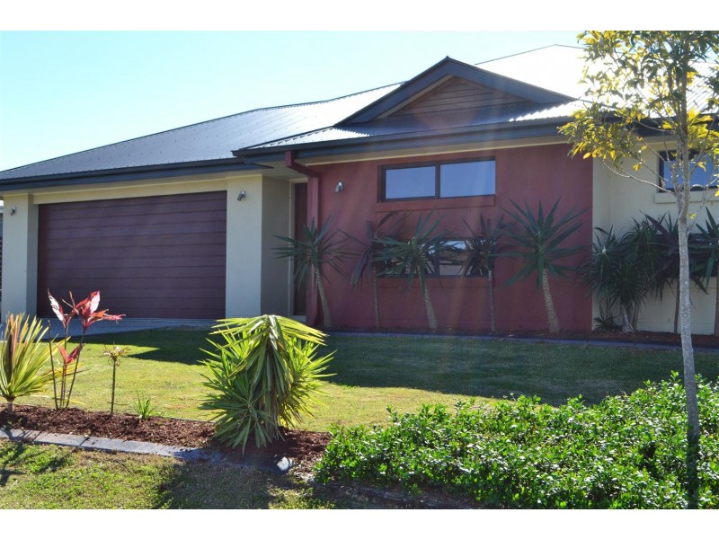 16 Scenic Court, Coomera QLD 4209