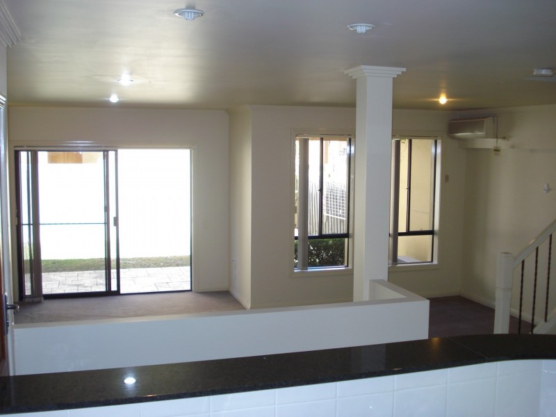 226 Cheltenham Drive, Robina QLD 4226