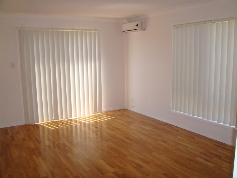 15 Chesterton Street, Pacific Pines QLD 4211