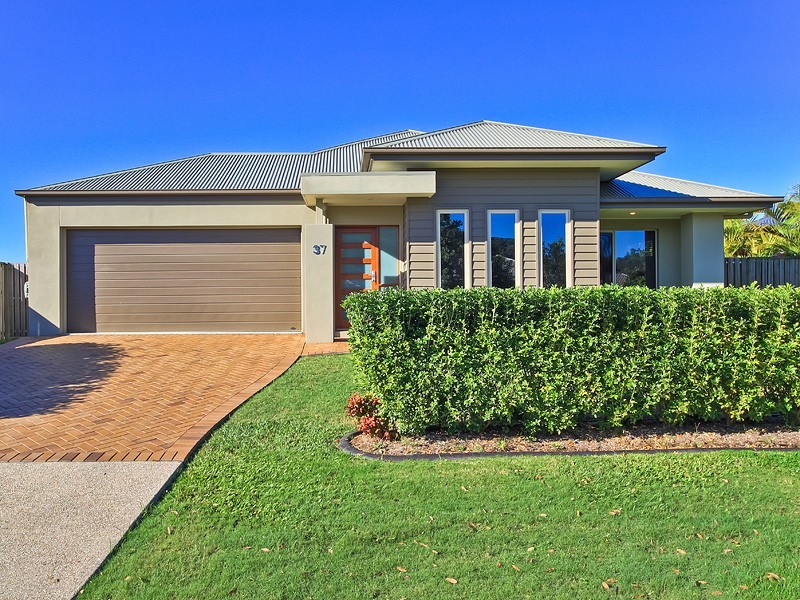 37 Homestead Circuit, Maudsland QLD 4210