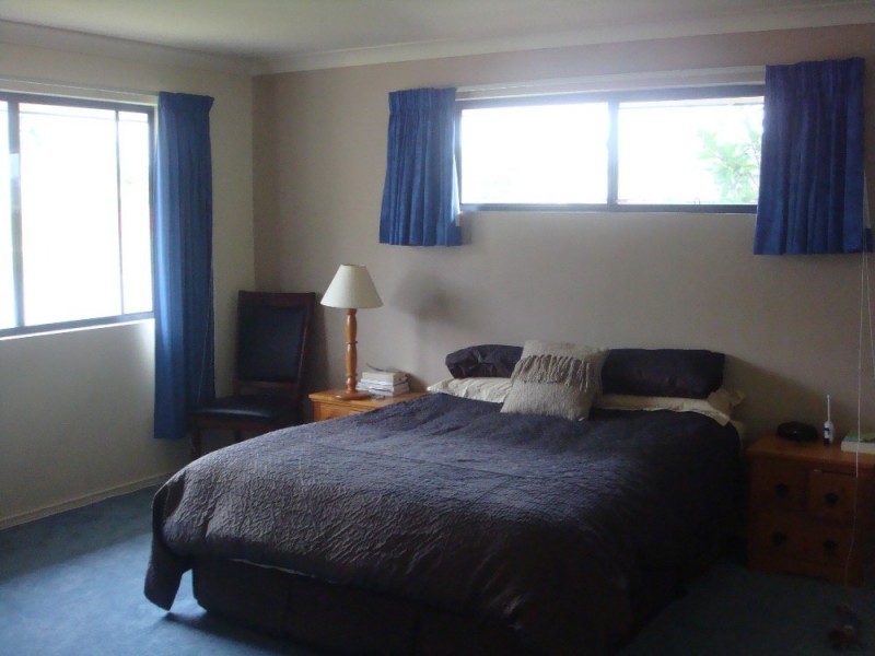 19 Stockdale Street, Pacific Pines QLD 4211