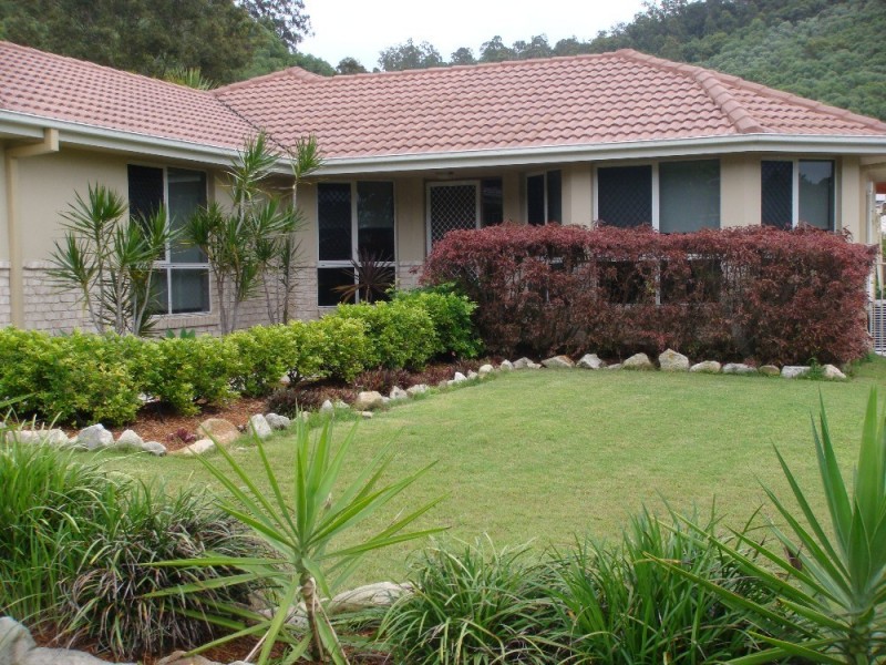 4 Lambert Street, Maudsland QLD 4210