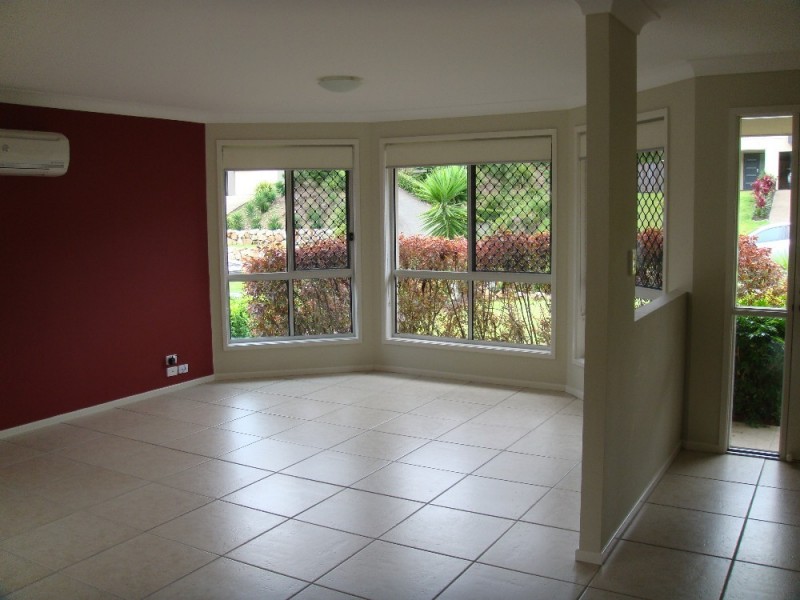 4 Lambert Street, Maudsland QLD 4210