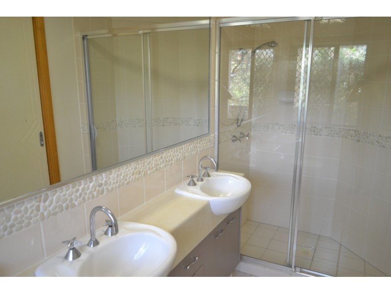 35 Keegan Circuit, Currumbin Waters QLD 4223
