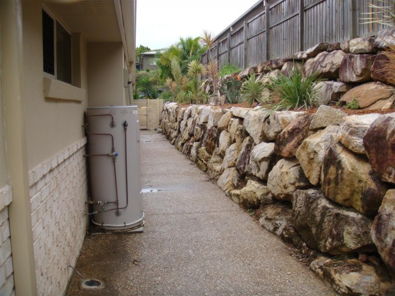 4 Lambert Street, Pacific Pines QLD 4211