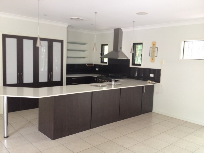 13 Lambert Drive, Maudsland QLD 4210