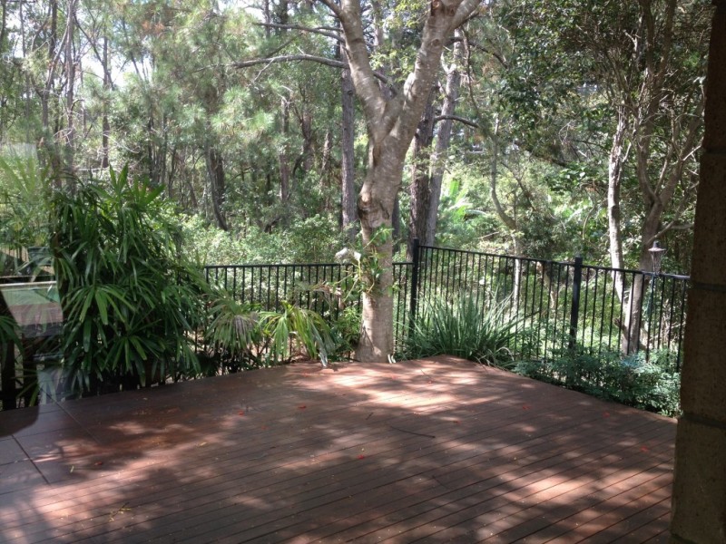 13 Lambert Drive, Maudsland QLD 4210
