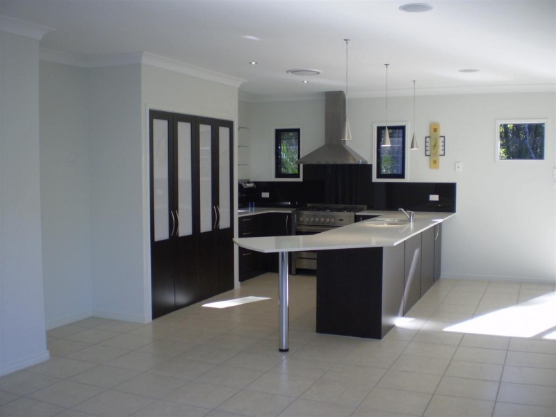 13 Lambert Drive, Maudsland QLD 4210