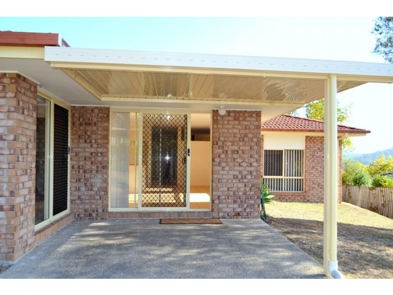 24 Maui Crescent, Oxenford QLD 4210