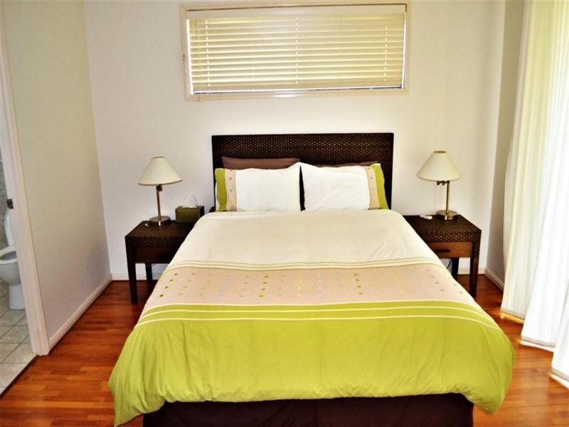 23 Midway Terrace, Pacific Pines QLD 4211