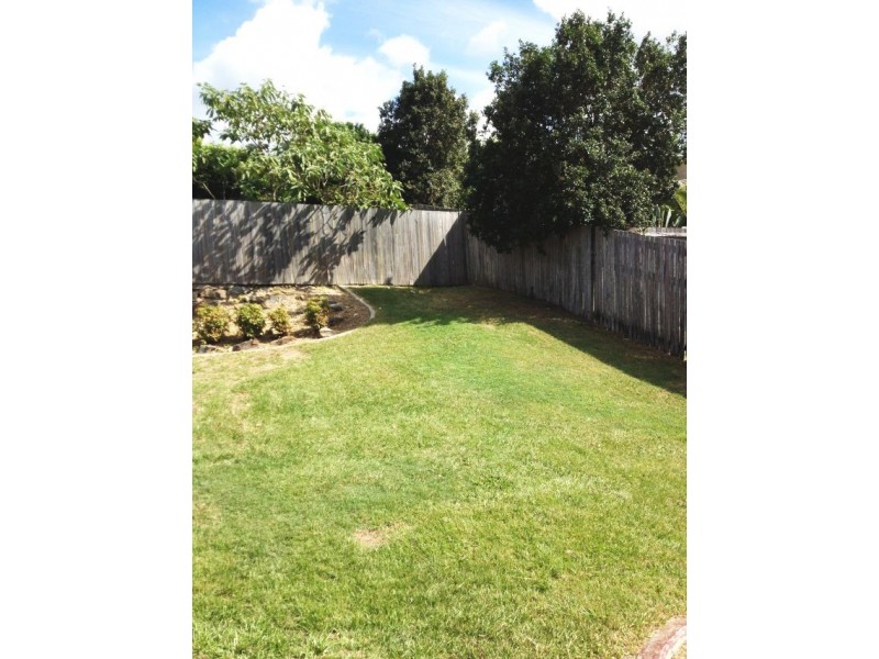 6 Pineneedle Court, Oxenford QLD 4210