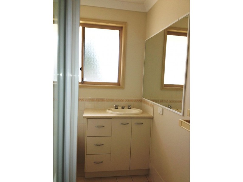 6 Pineneedle Court, Oxenford QLD 4210