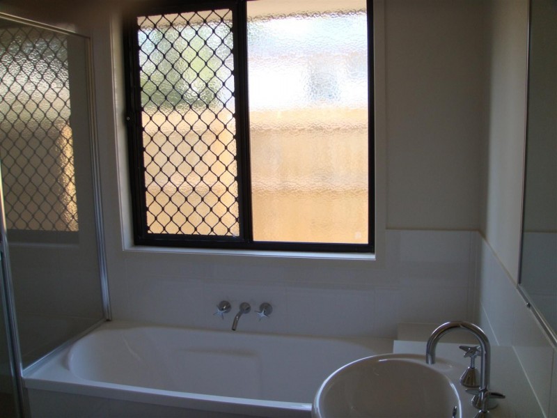 7 Portimao Court, Oxenford QLD 4210