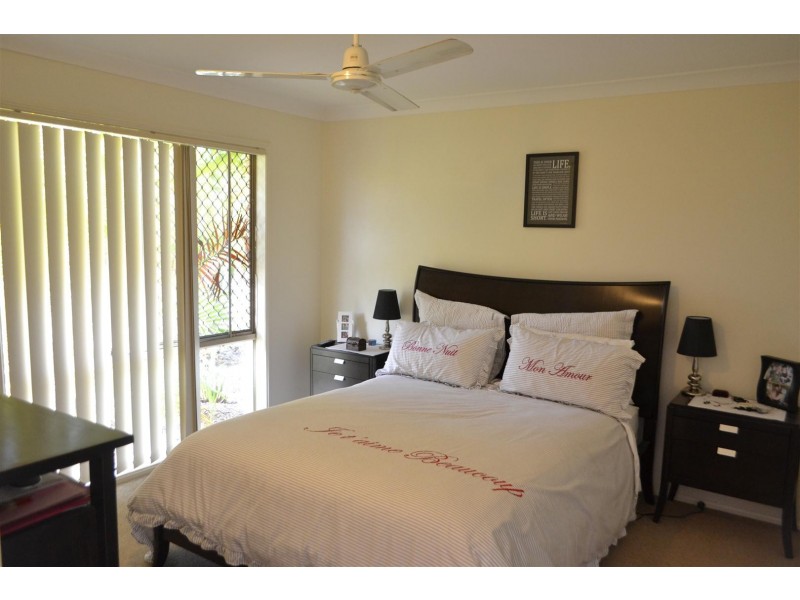 17 Sheffield Circuit, Pacific Pines QLD 4211