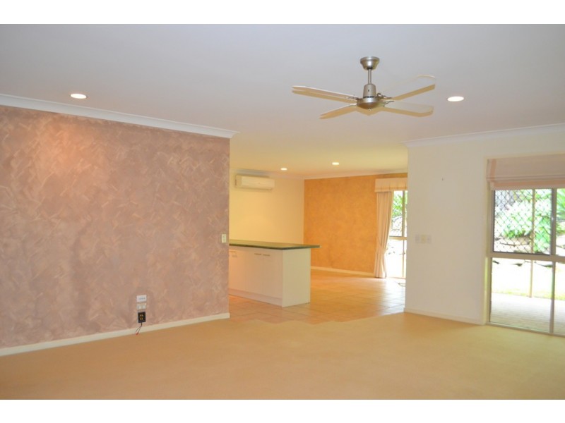 2 Emira Place, Pacific Pines QLD 4211