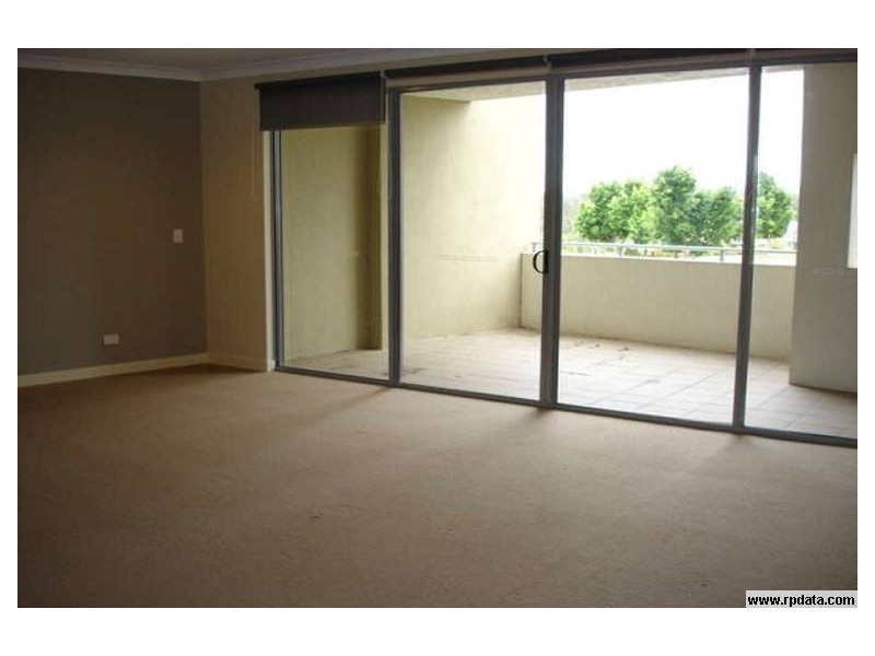 10 Valbonne Avenue, Varsity Lakes QLD 4227