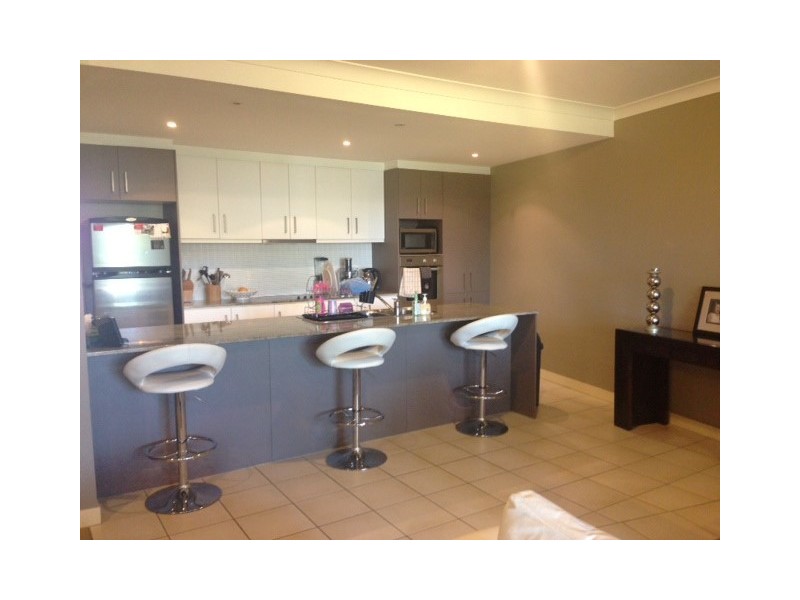 10 Valbonne Avenue, Varsity Lakes QLD 4227