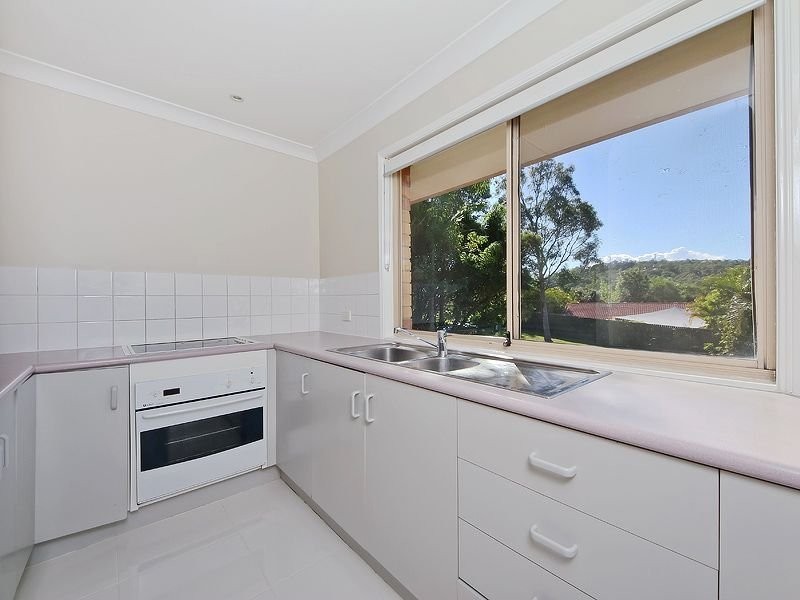1 Clark Gable, Parkwood QLD 4214