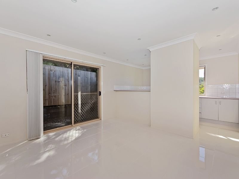 1 Clark Gable, Parkwood QLD 4214